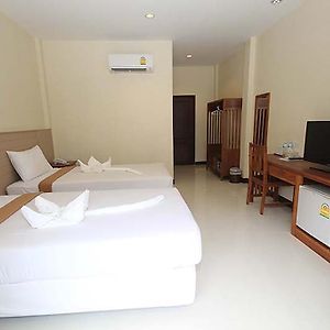 Twin Room Pool Access